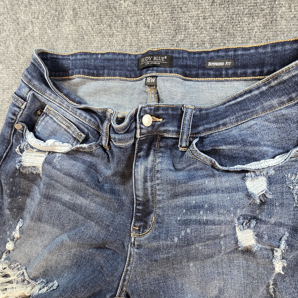 Judy Blue 18W Boyfriend Jeans Dark Wash Distressed Stretch Plus Size Denim - Picture 5 of 7